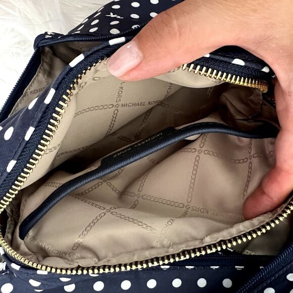 Michael Kors Navy Polka Dot Large Jet Set Nylon Packable Tote Travel Bags Set - Picture 4 of 11